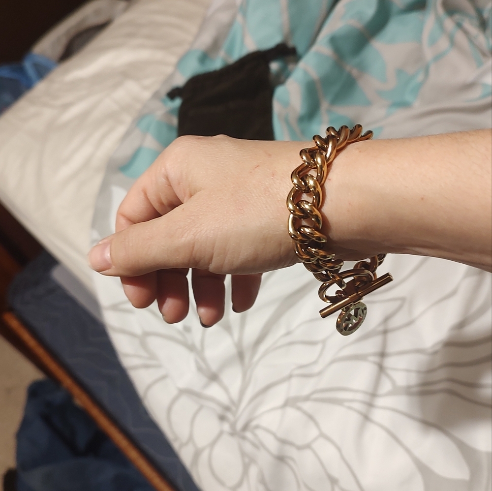 Michael Kors chunky gold chain link bracelet